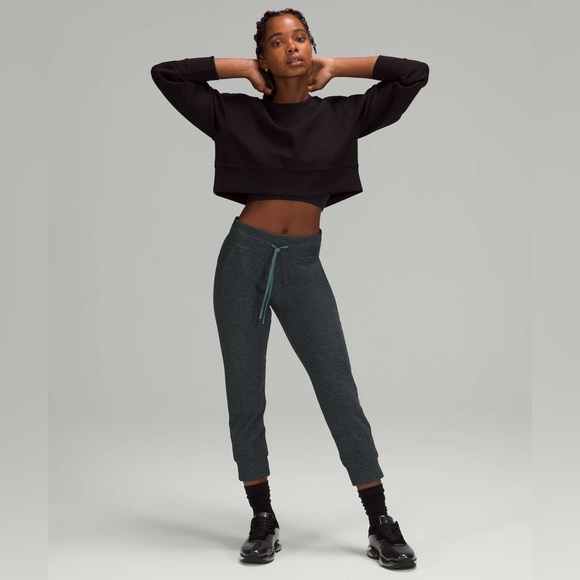 Lululemon Ready to Rulu Cropped Jogger US4 - Picture 2 of 12
